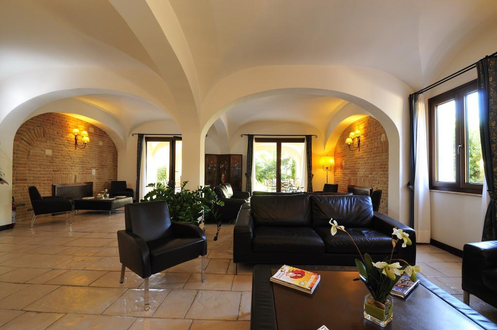 Hotel Arbatasar