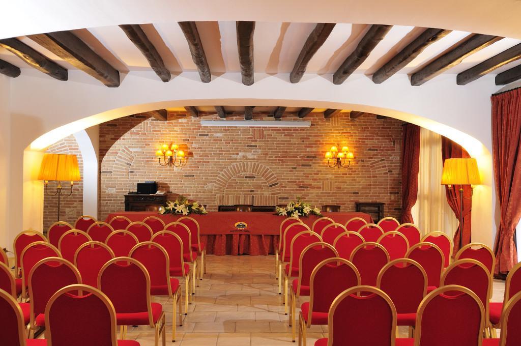 Hotel Arbatasar